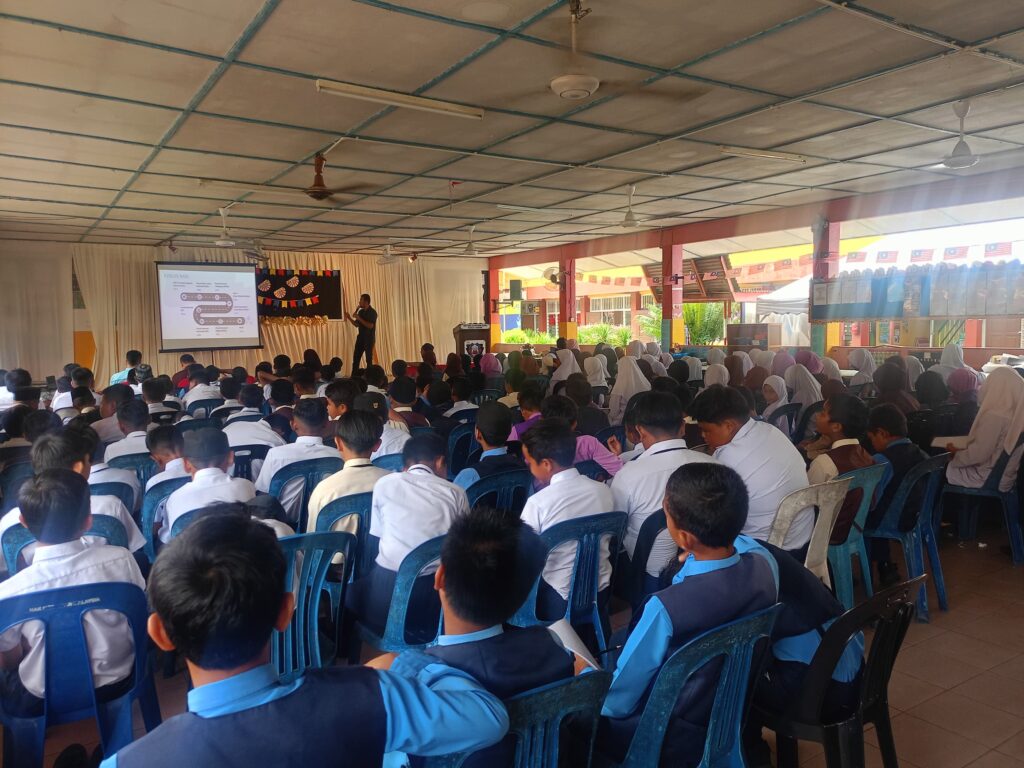 8f98f5b4-c330-448e-9dd2-6a5a3f727d12